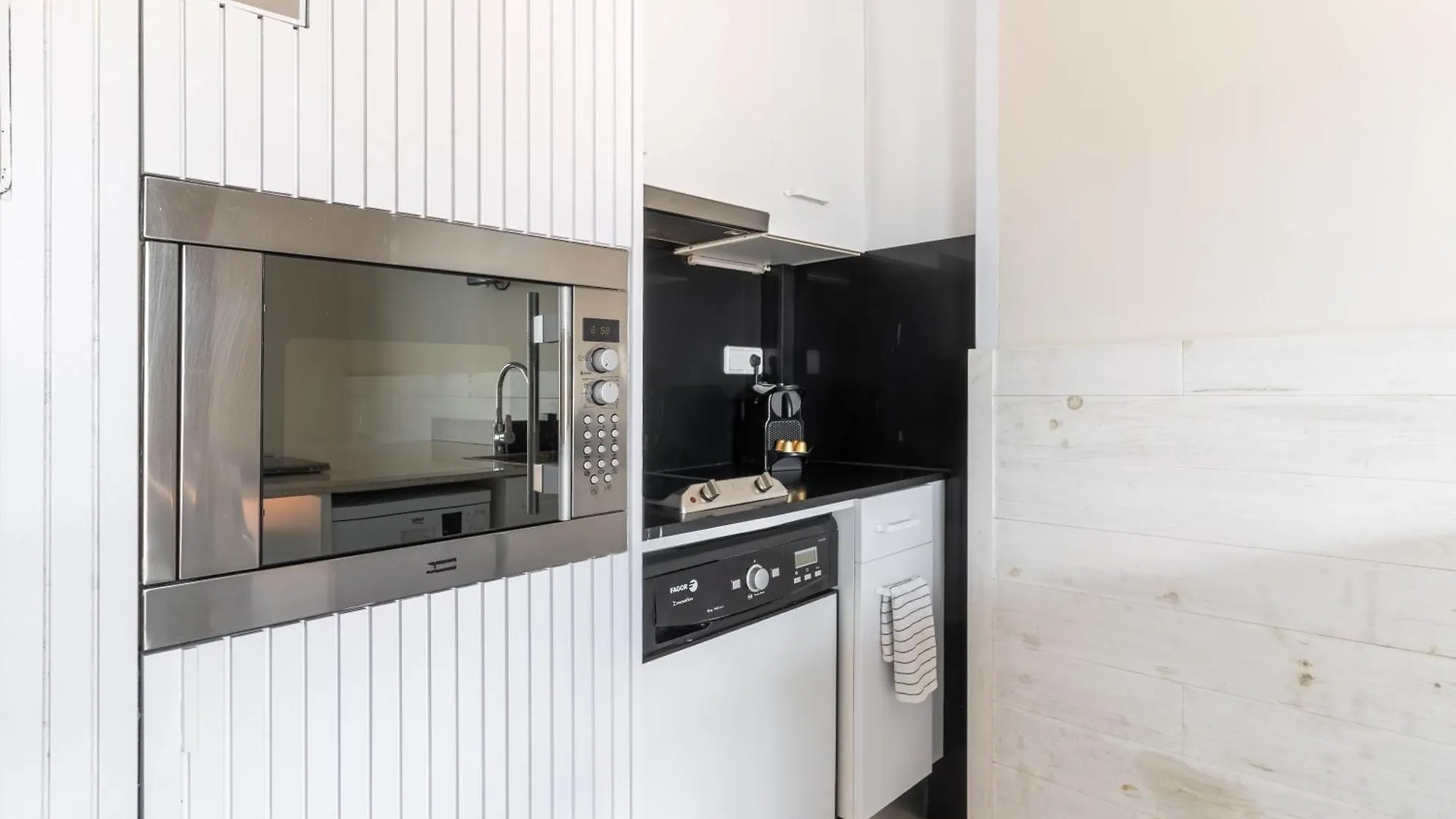 Apartament Penthouse With Private Terrace In The Center Barcelona 0*,  Hiszpania