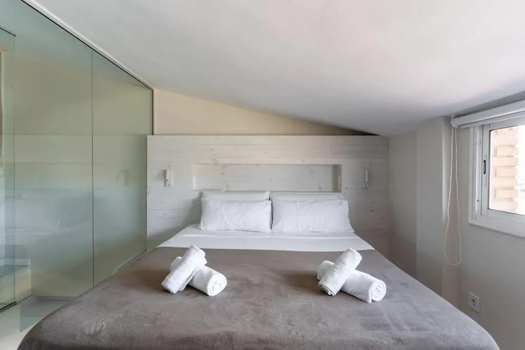 Appartamento Penthouse With Private Terrace In The Center Barcellona